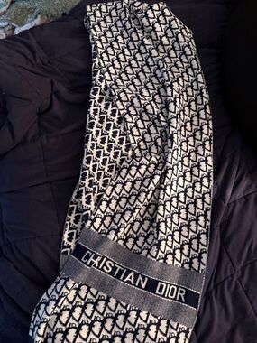 FAUX Christian Dior Monogram Scarf in Navy and Cream